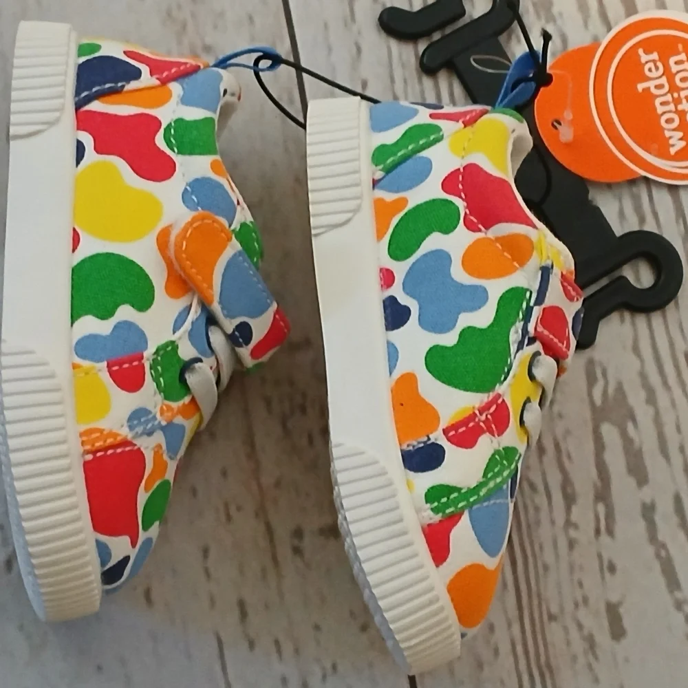 Wonder Nation infant casual canvas print sneakers multi colored size 4